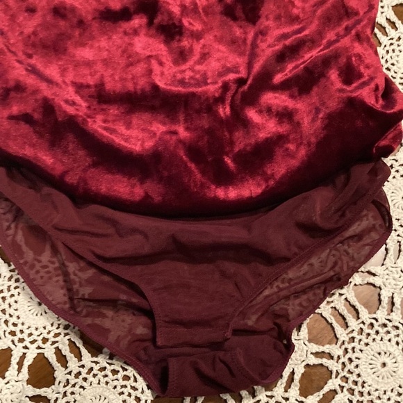 🌸NWT SAKI SILVER Tank Top Body Suit - ladi… - Picture 6 of 16